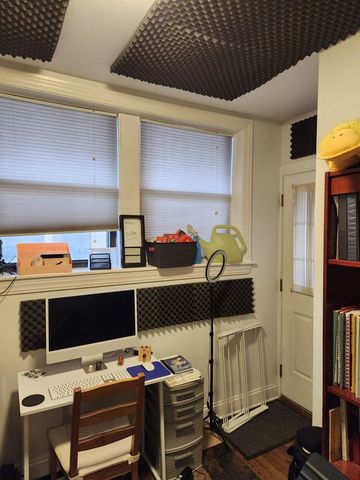 1155 W Grace Street 1S, Chicago, IL 60613