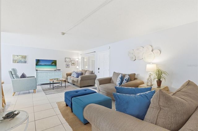 600 71ST AVENUE 19, St Pete Beach, FL 33706