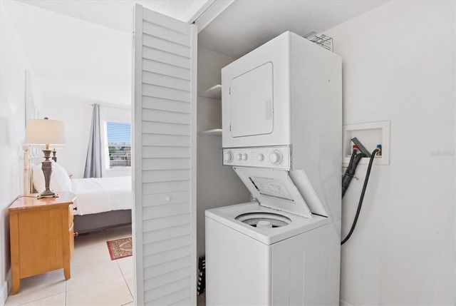 600 71ST AVENUE 19, St Pete Beach, FL 33706