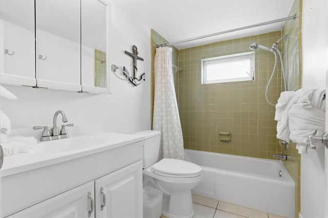 600 71ST AVENUE 19, St Pete Beach, FL 33706