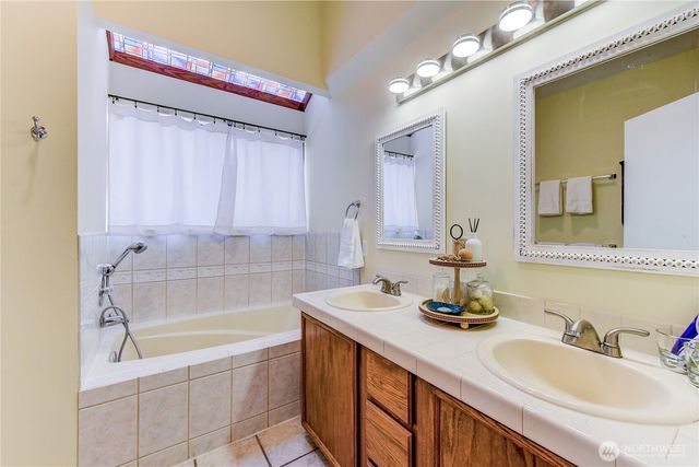 1125 S 23rd, Renton, WA 98055
