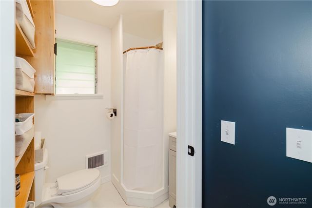 3262 Beach Drive E, Port Orchard, WA 98366