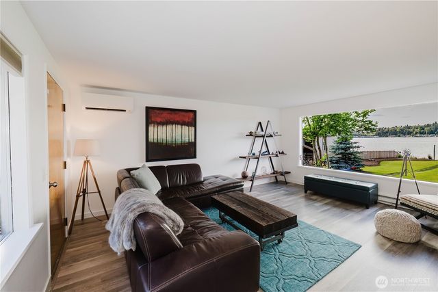 3262 Beach Drive E, Port Orchard, WA 98366