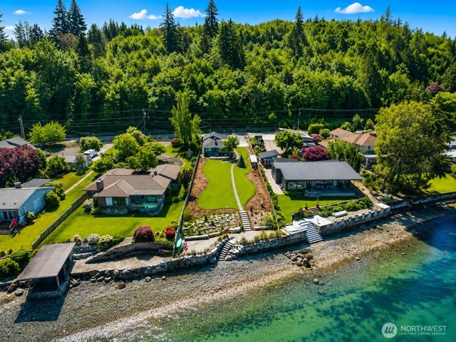 3262 Beach Drive E, Port Orchard, WA 98366