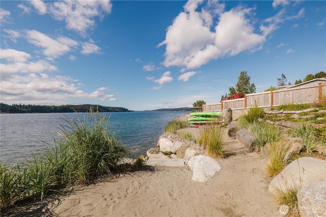 3262 Beach Drive E, Port Orchard, WA 98366