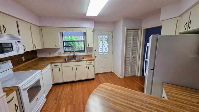 3886 NW 86TH BOULEVARD, Gainesville, FL 32653