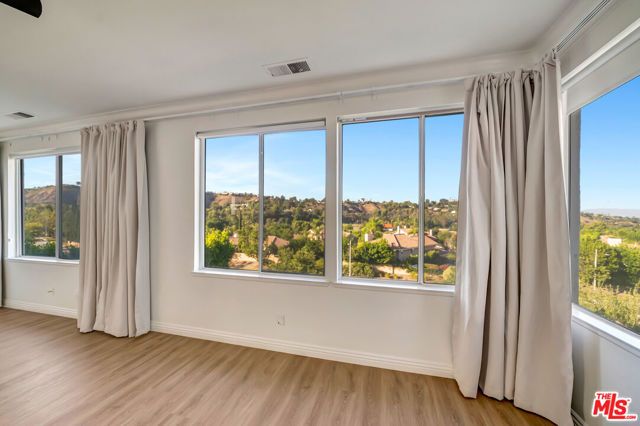 24819 Calle Cedro, Calabasas, CA 91302