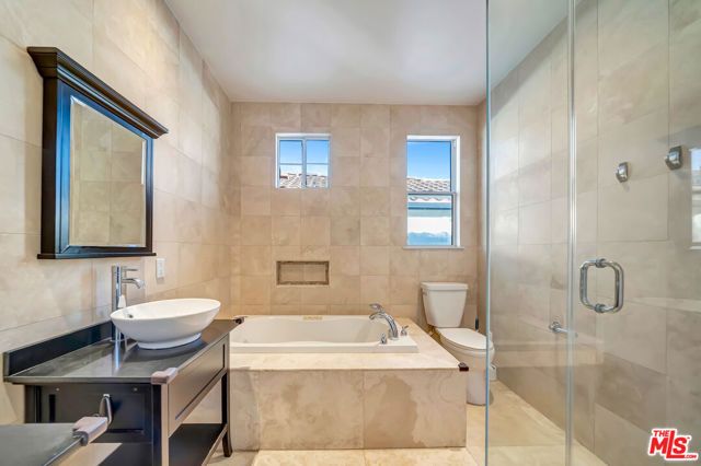 24819 Calle Cedro, Calabasas, CA 91302