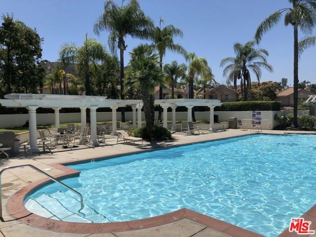 24819 Calle Cedro, Calabasas, CA 91302