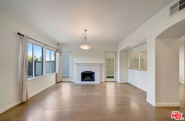 24819 Calle Cedro, Calabasas, CA 91302