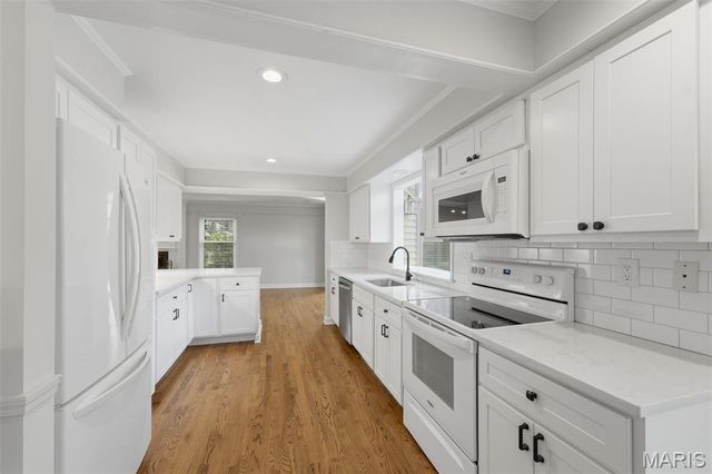 11117 Stoney View Lane, St Louis, MO 63146