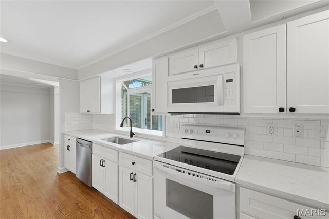 11117 Stoney View Lane, St Louis, MO 63146