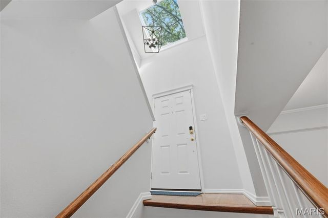 11117 Stoney View Lane, St Louis, MO 63146