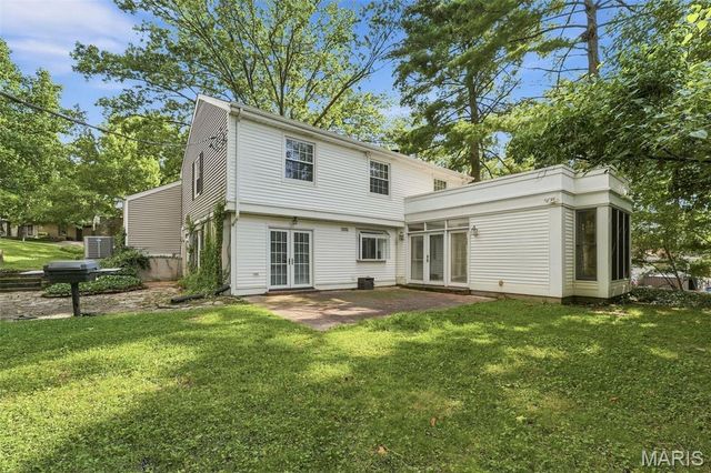11117 Stoney View Lane, St Louis, MO 63146