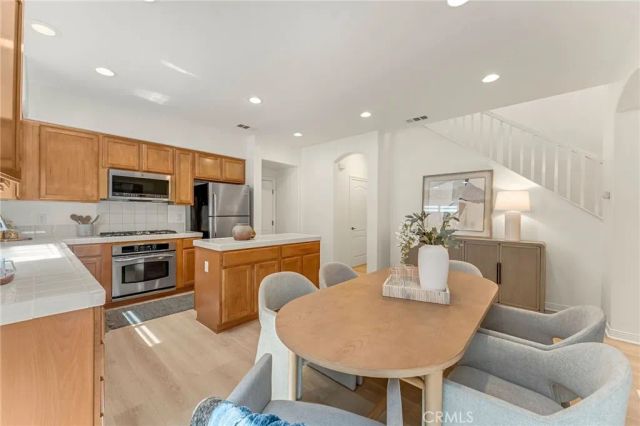76 Canal, Irvine, CA 92620