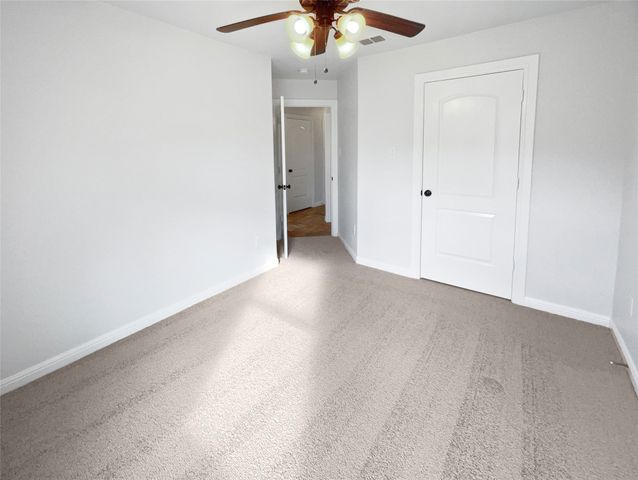 112 Halifax Circle, Palmer, TX 75152