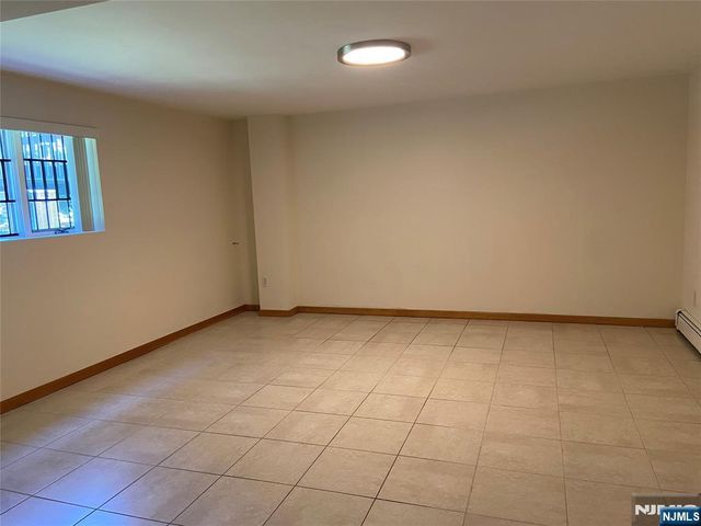 2416 Hammett Avenue A, Fort Lee, NJ 07024