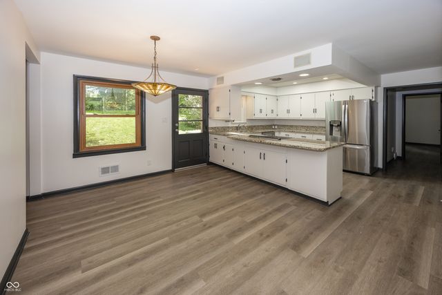 1044 E 75th Street, Indianapolis, IN 46240