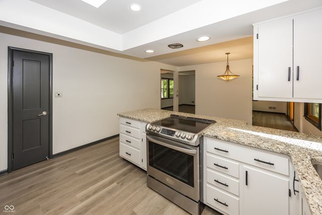 1044 E 75th Street, Indianapolis, IN 46240