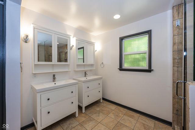 1044 E 75th Street, Indianapolis, IN 46240