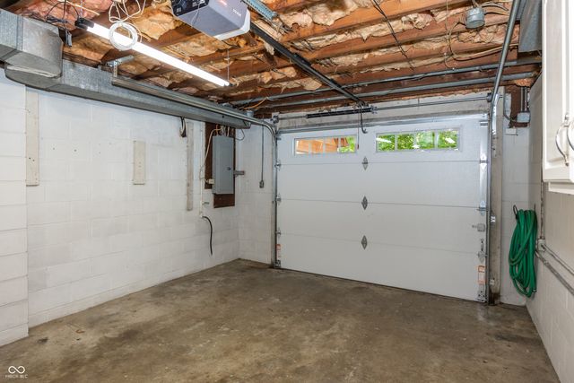 1044 E 75th Street, Indianapolis, IN 46240