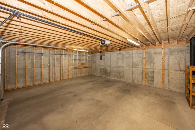 1044 E 75th Street, Indianapolis, IN 46240
