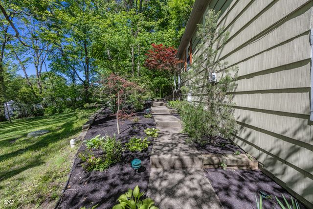 1044 E 75th Street, Indianapolis, IN 46240