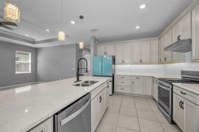 19865 SEA GLASS CIRCLE, Land O Lakes, FL 34638