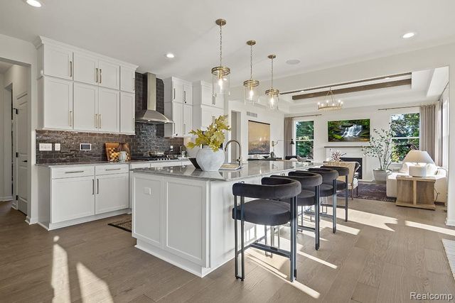 2792 Enclave Drive, Rochester, MI 48363