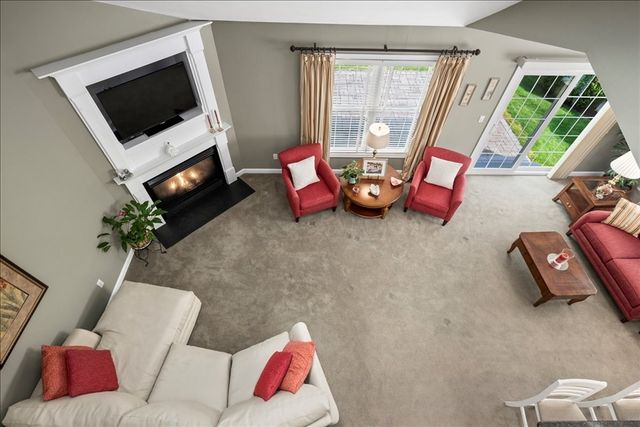 1 Aspenwood Cir 1, Southborough, MA 01772