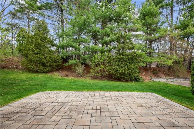 1 Aspenwood Cir 1, Southborough, MA 01772