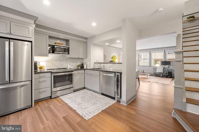 5065 S 9TH ST S, Arlington, VA 22204