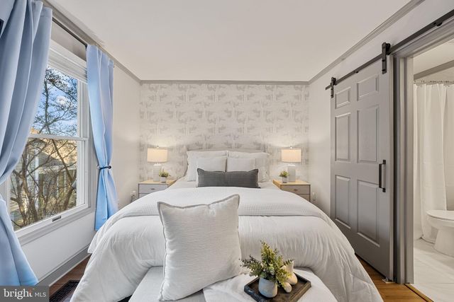 5065 S 9TH ST S, Arlington, VA 22204