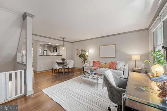 5065 S 9TH ST S, Arlington, VA 22204