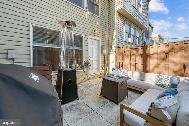 5065 S 9TH ST S, Arlington, VA 22204