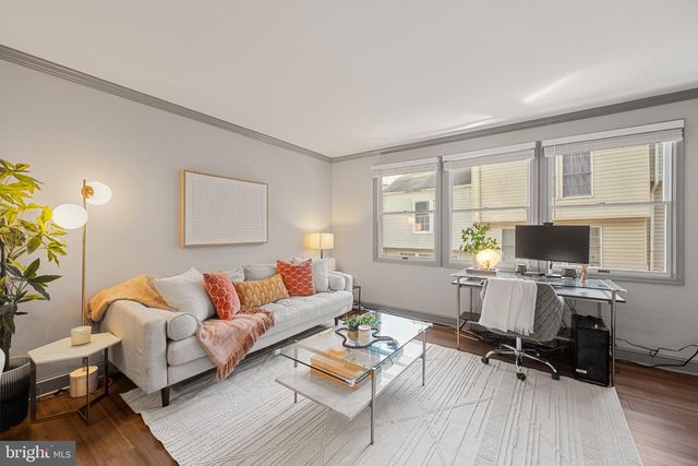 5065 S 9TH ST S, Arlington, VA 22204