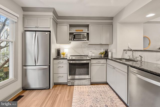 5065 S 9TH ST S, Arlington, VA 22204