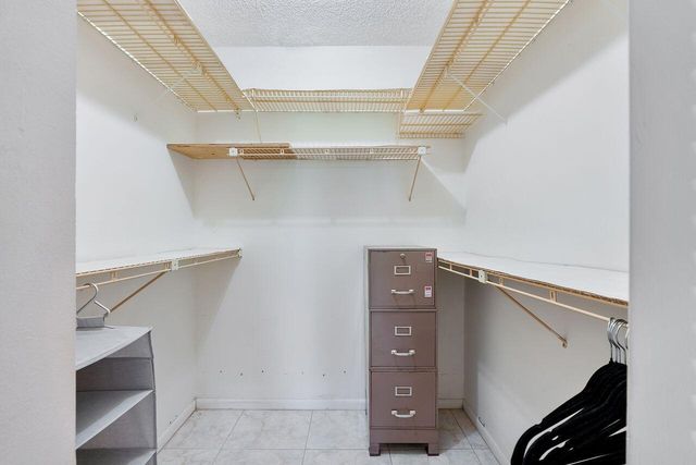 7807 Golf Cir Drive 308, Margate, FL 33063