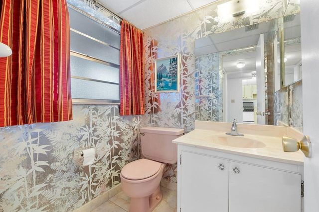 7807 Golf Cir Drive 308, Margate, FL 33063