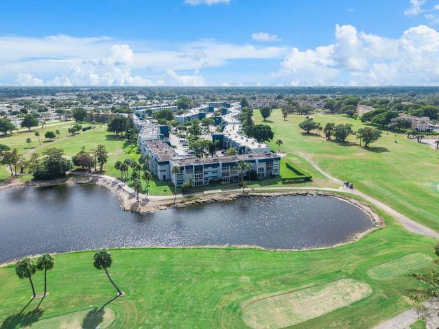 7807 Golf Cir Drive 308, Margate, FL 33063