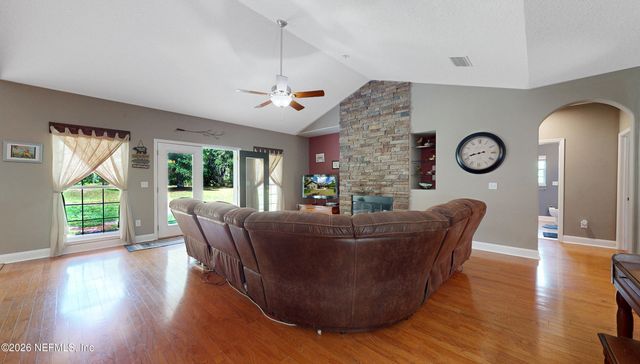 321 EAGLE CREEK Road, Palatka, FL 32043