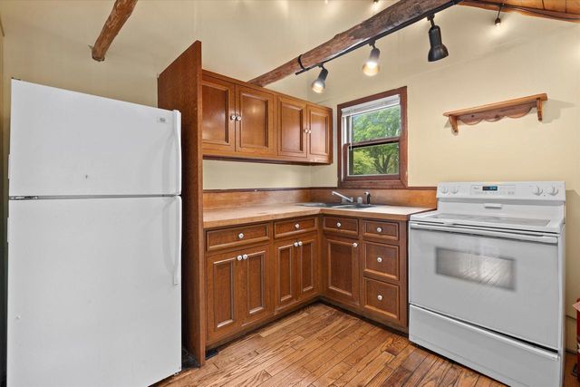 794 Emerald DRIVE, Hartford, WI 53027