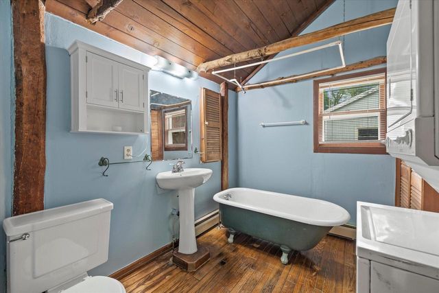 794 Emerald DRIVE, Hartford, WI 53027