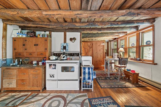 794 Emerald DRIVE, Hartford, WI 53027