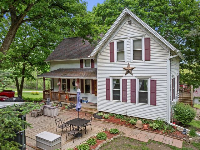 794 Emerald DRIVE, Hartford, WI 53027
