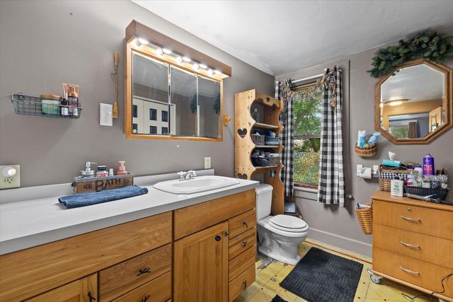 794 Emerald DRIVE, Hartford, WI 53027