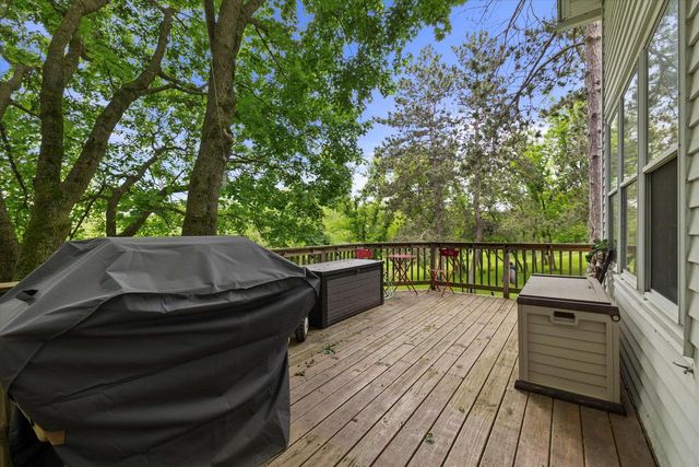 794 Emerald DRIVE, Hartford, WI 53027