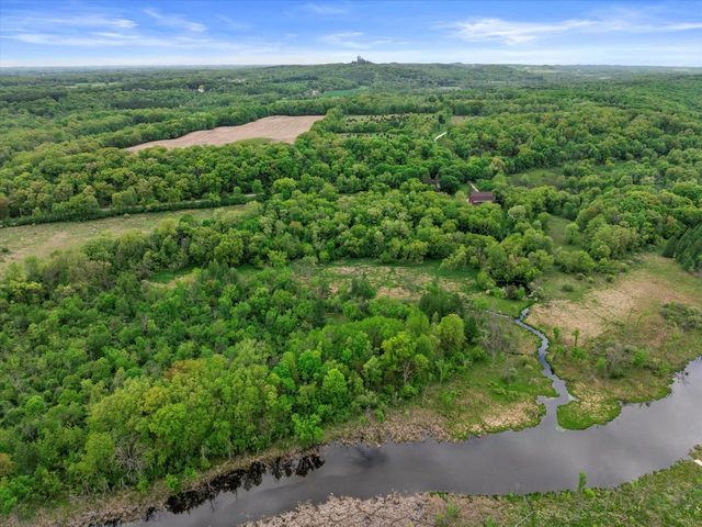 794 Emerald DRIVE, Hartford, WI 53027