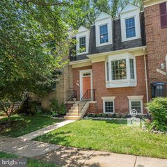 12340 FOX LAKE CT, Fairfax, VA 22033