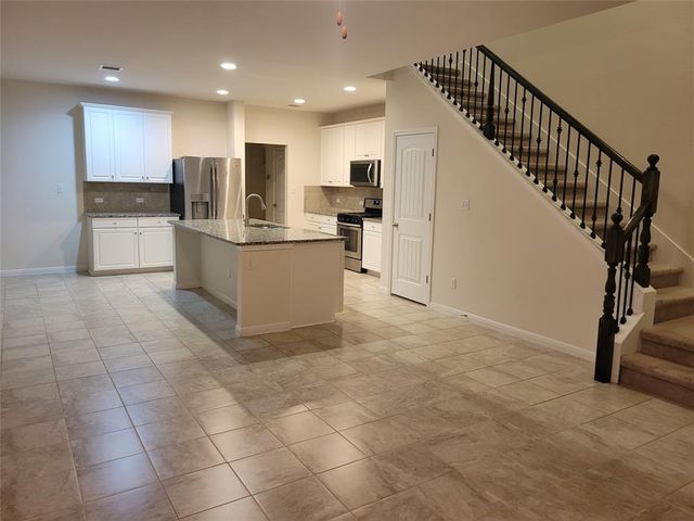 214 Diamond Point DR, Dripping Springs, TX 78620